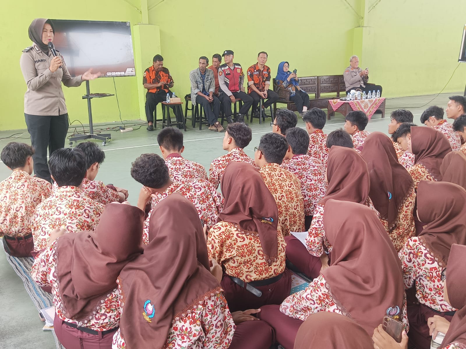 Polresta Sidoarjo Gencarkan Edukasi Tertib Lalu Lintas, di Sidoarjo