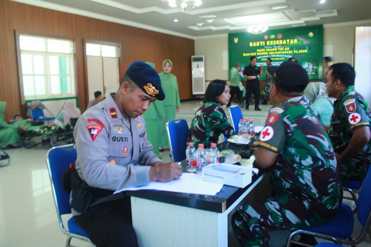 Semarak Hari Juang TNI AD, Kodim 1008/Tabalong Laksanakan Donor Darah dan Pengobatan