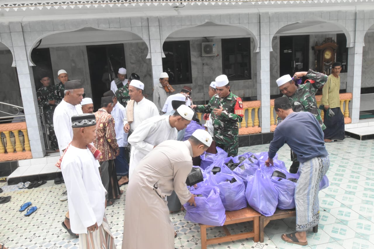 Kodim 1002/HST Sambut Hari Juang dengan Memperkuat Spiritualitas dan Kepedulian Sosial