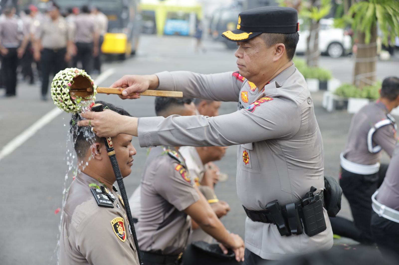 Momentum Akhir Tahun 261 Personel Polrestabes Surabaya Naik Pangkat TMT 1 Januari 2026