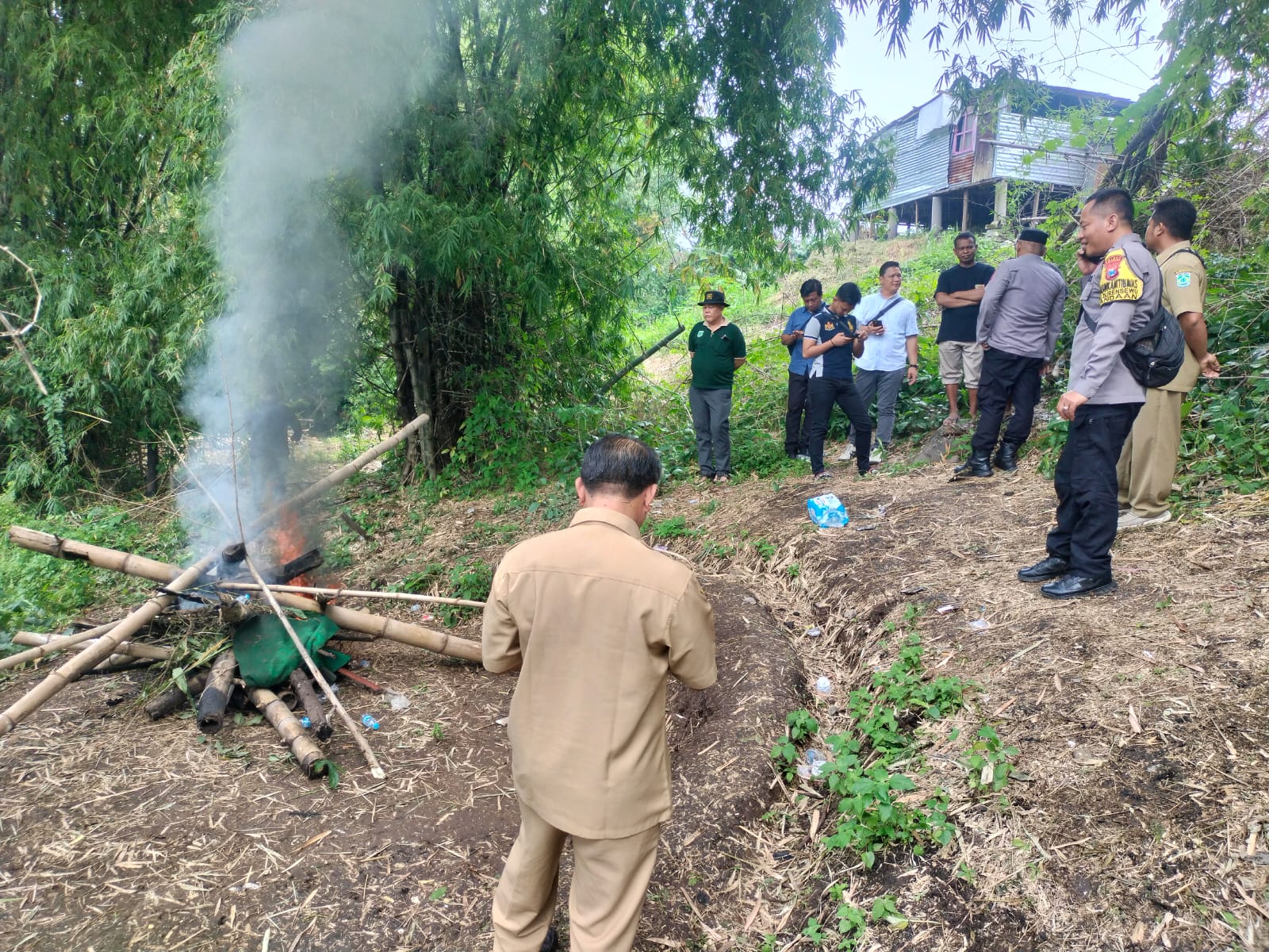 Polres Pasuruan Bongkar Arena Judi Sabung Ayam di Pandaan