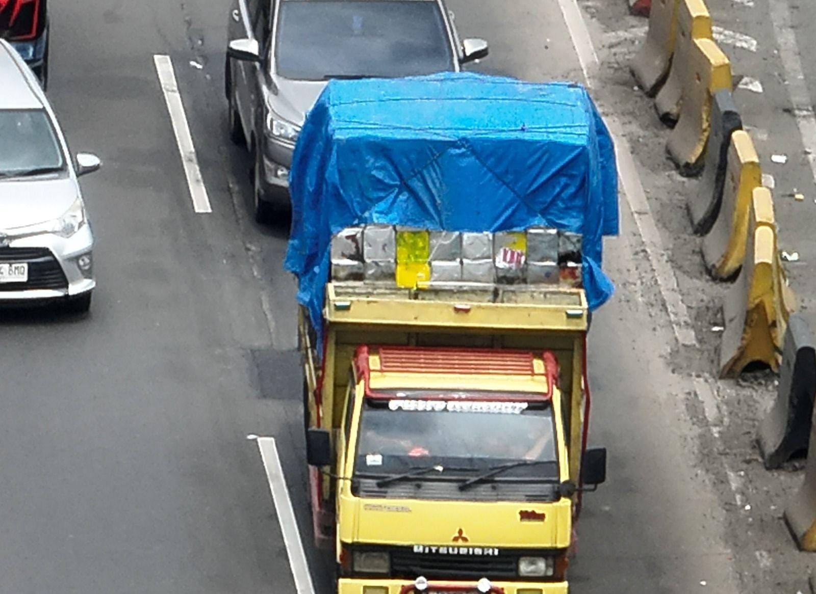 Korlantas Polri Terbangkan ETLE Drone Patrol Presisi di Tol Jakarta – Cikampek Pantau Angkutan Barang Pada Jalur Logistik