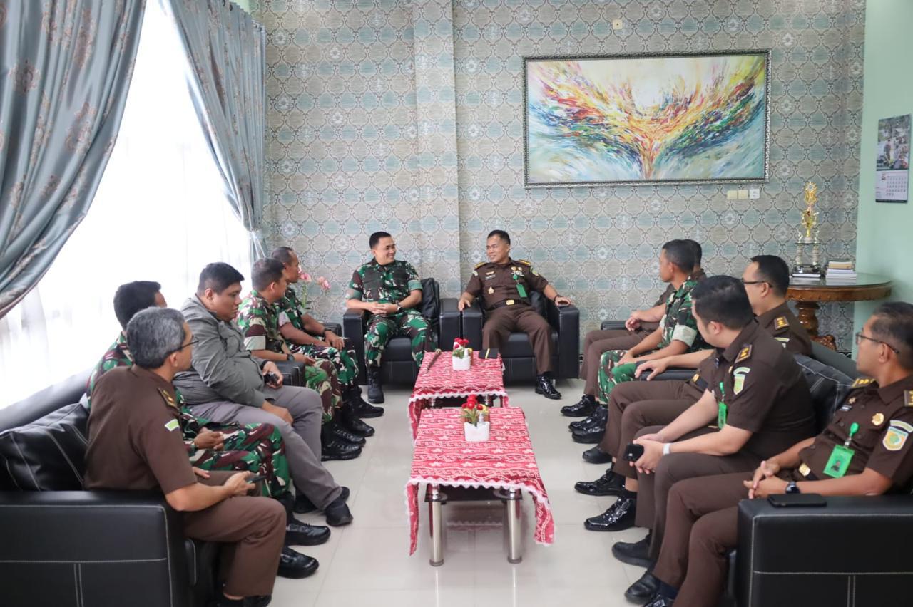 Kodim 1009/Tanah Laut Terima Kunjungan Aspidmil Kejati Kalsel