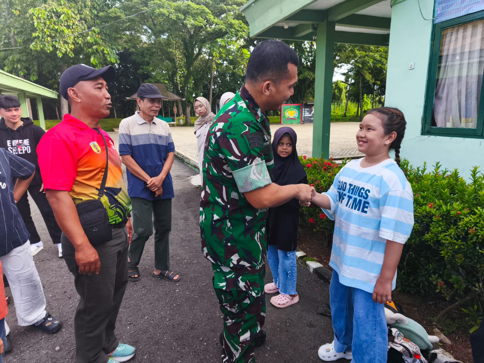 Dandim 1002/HST Suntik Semangat Atlet Karate HST, Siap Harumkan Nama Daerah