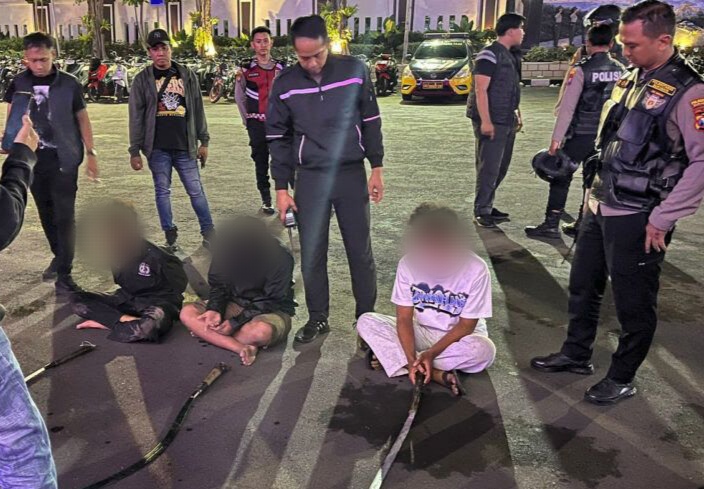 Satsamapta Polrestabes Surabaya Menggagalkan Tawuran Gangster 8 Pelaku Diamankan