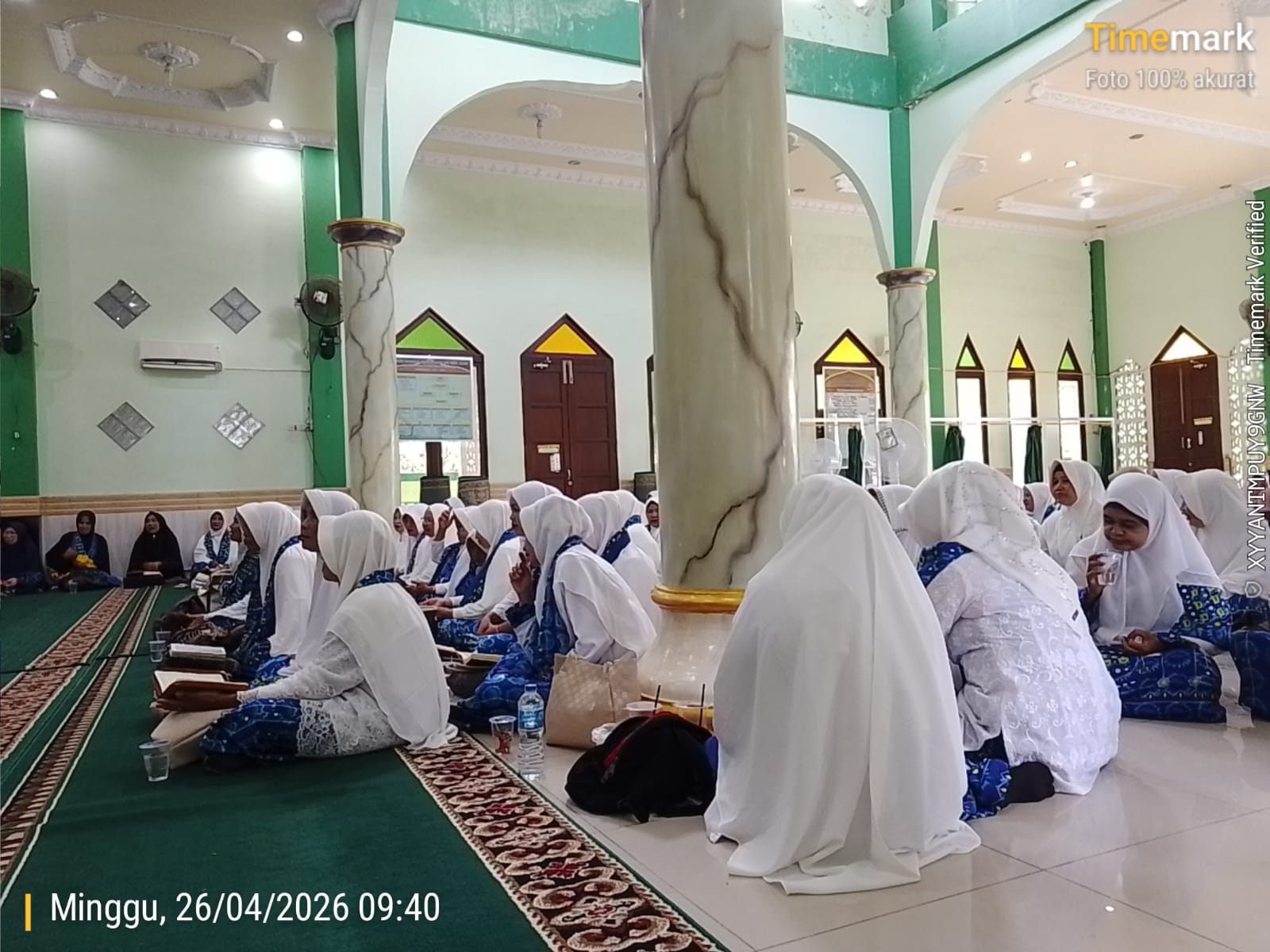 Jalin Silaturahmi, Anggota Koramil 06/Selakau Hadiri Kegiatan Majlis Taklim di Wilayah Binaan