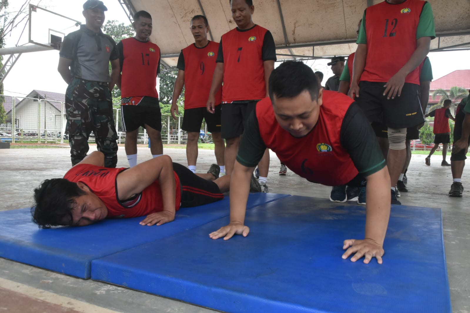 Kodim 1002/HST Gelar Tes Kesegaran Jasmani di Lapangan Pelajar Barabai