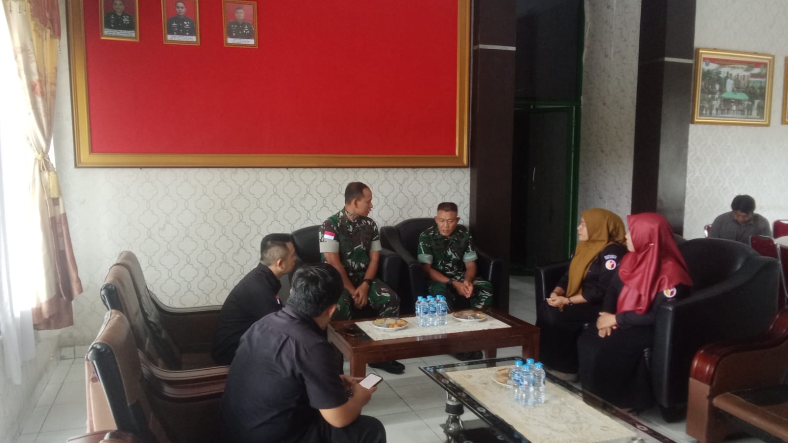 Perkuat Kordinasi Dan Sinergi, Kodim 1208/Sambas Terima Kunjungan Kerja Bawaslu Kabupaten Sambas