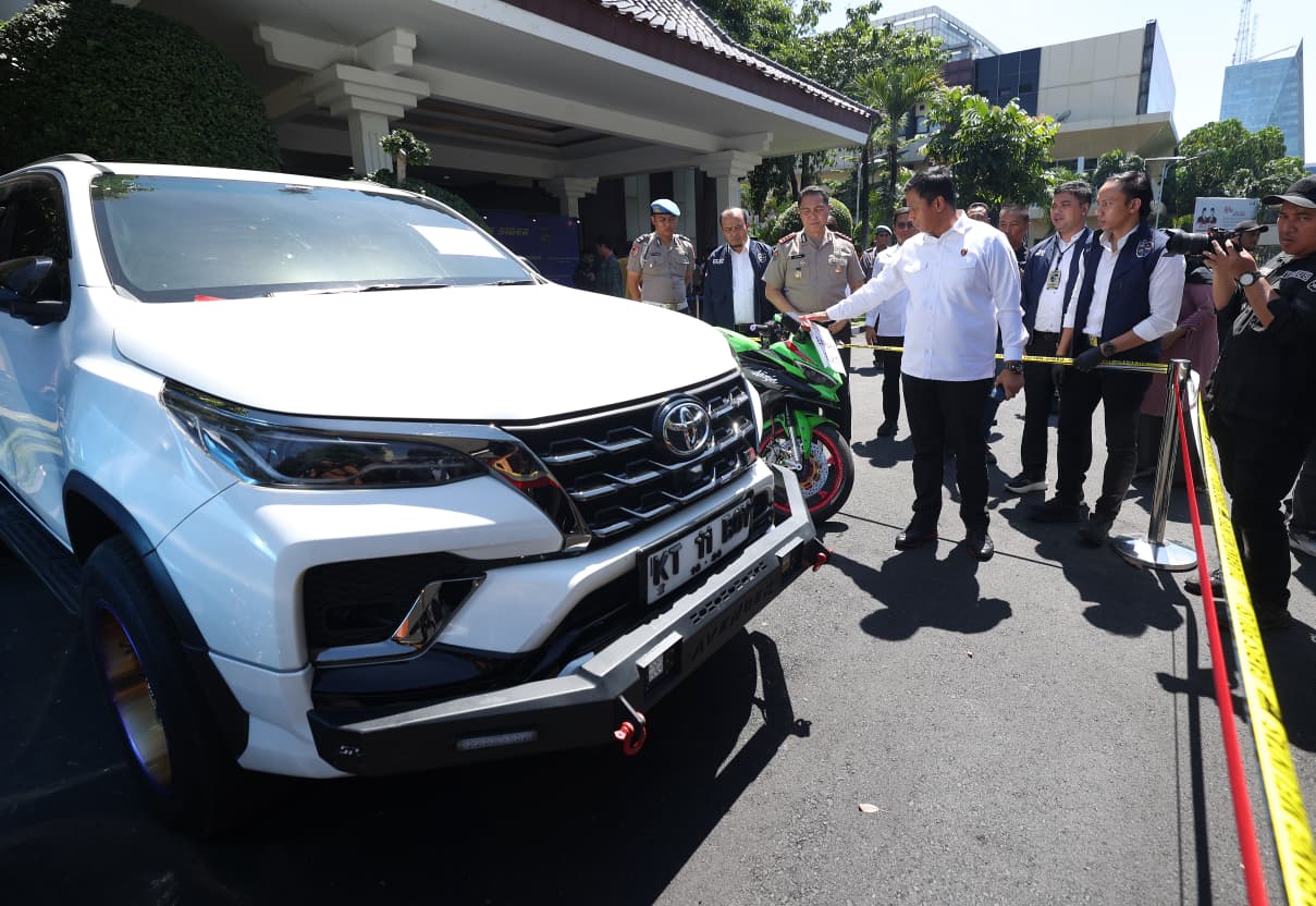 Polda Jatim Bongkar Sindikat Penipuan Online Modus Jual Beli Mobil, 11 Tersangka Diamankan