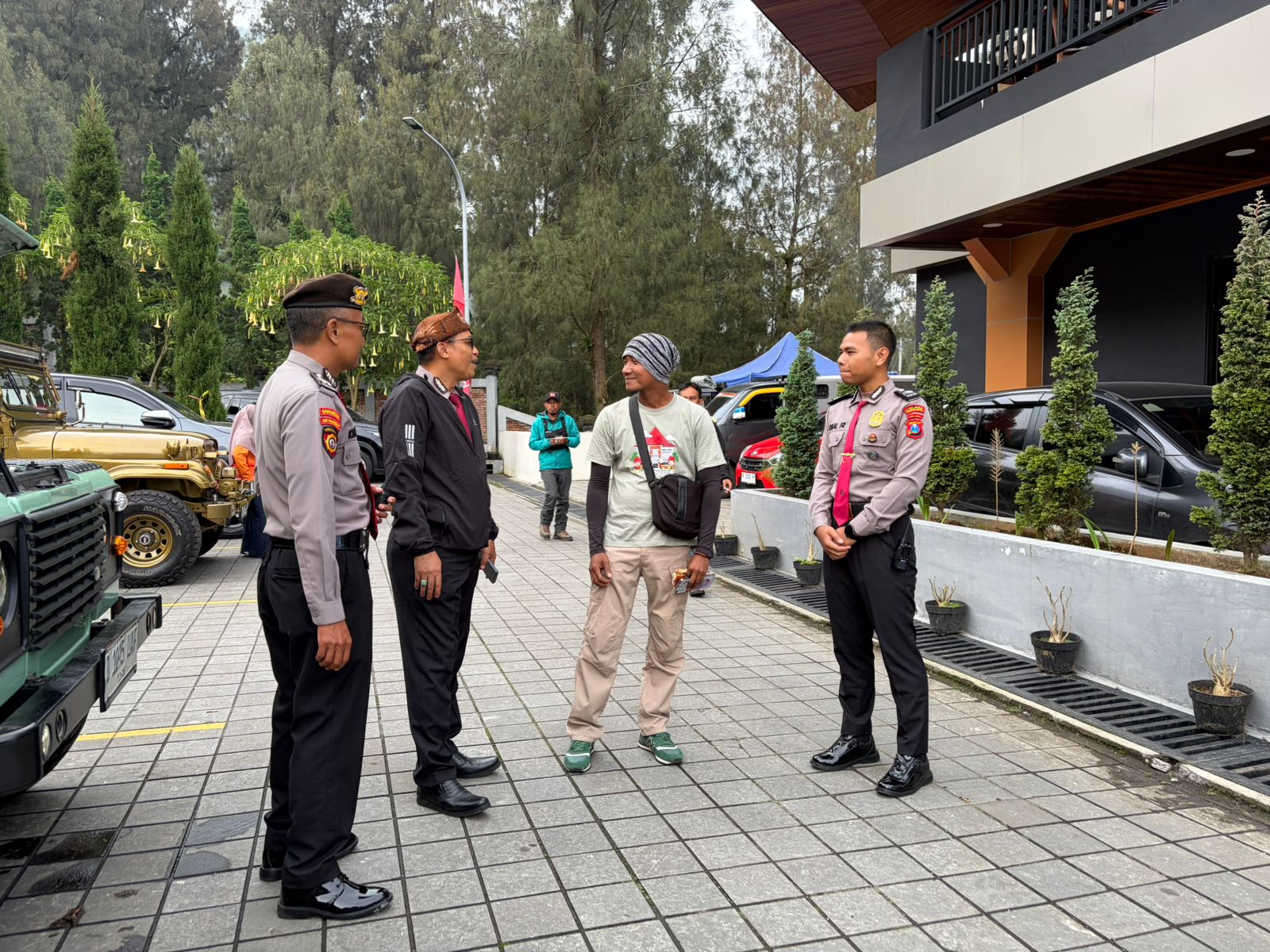 Polres Probolinggo Siagakan Personel Layanan Pengamanan Yadnya Kasada 2026 di Gunung Bromo