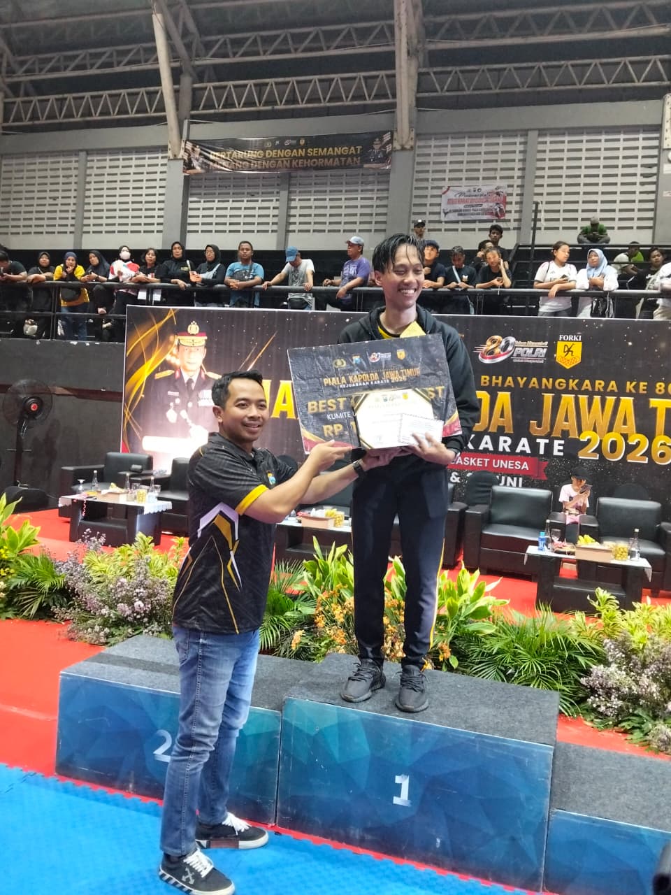 Polres Pelabuhan Tanjung Perak Borong 18 Medali dan Enam Gelar Best of The Best di Kejuaraan Karate Piala Kapolda Cup 2026