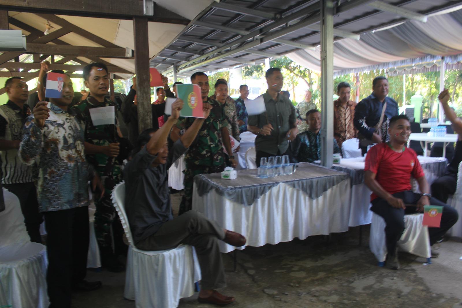 Pererat Kebersamaan, Kodim 1009/Tanah Laut Gelar Nobar Kebangsaan di Kediaman Dandim